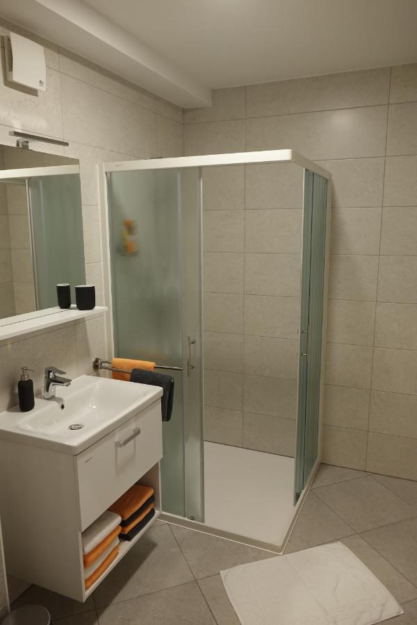 Apartmaji Anita Begunje pri Cerknici Exterior foto